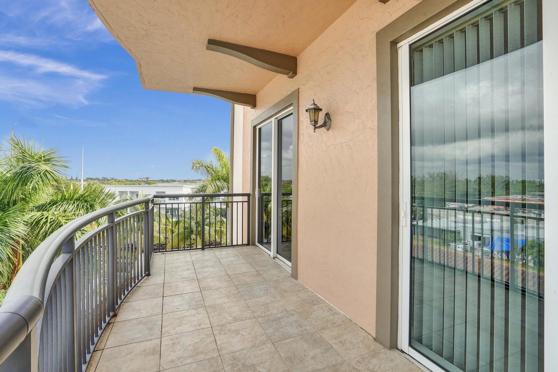 2633 NE 14th Avenue, #400, Wilton Manors, FL 33334 1 of 4 balconies