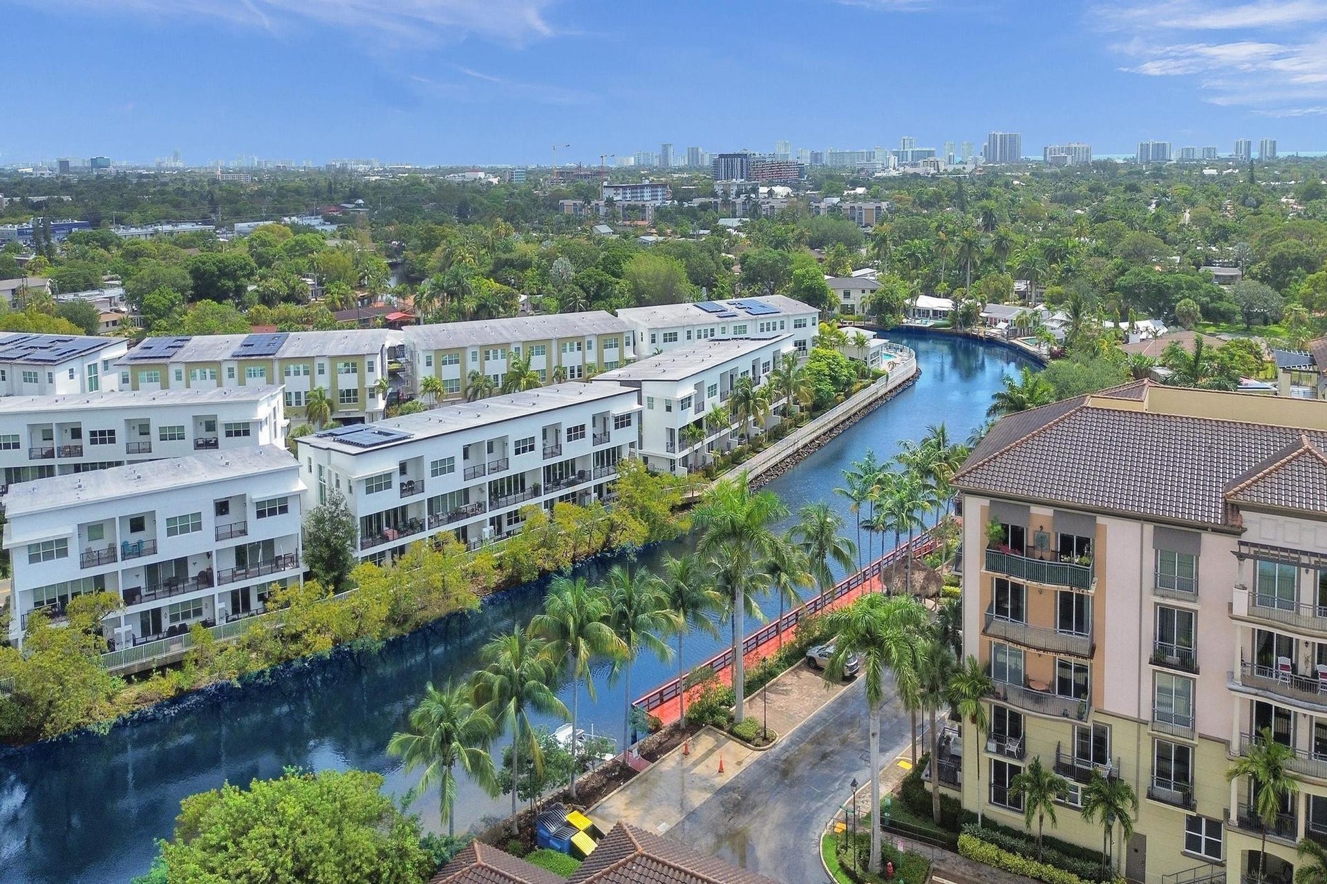 2633 NE 14th Avenue, #400, Wilton Manors, FL 33334 North Fork of the Middle River