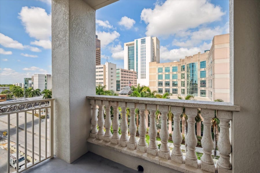 Property photo for 511 SE 5th Avenue, #614, Fort Lauderdale, FL