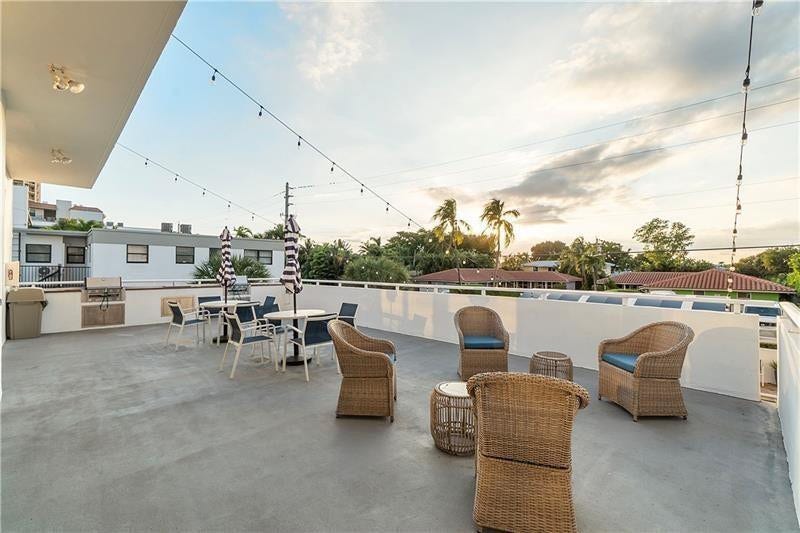 2200 NE 33rd Avenue, #17C, Fort Lauderdale, Fort Lauderdale, FL 33305