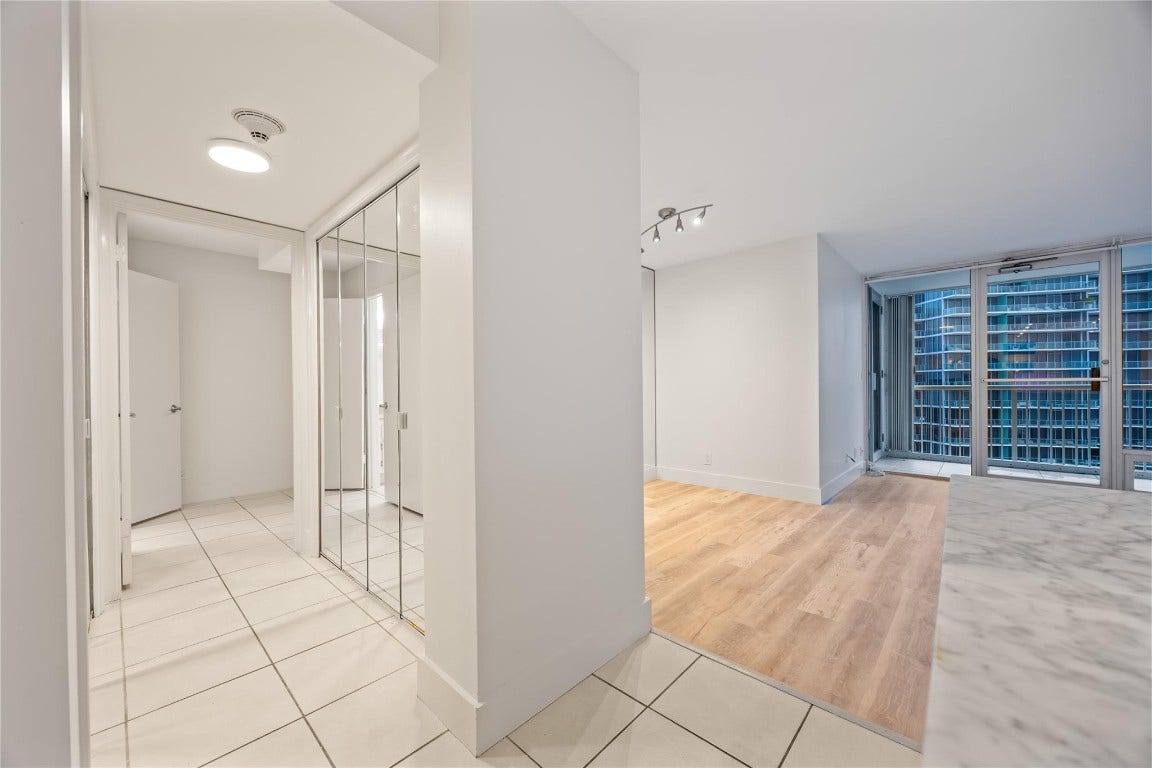 2200 NE 33rd Avenue, #17C, Fort Lauderdale, Fort Lauderdale, FL 33305