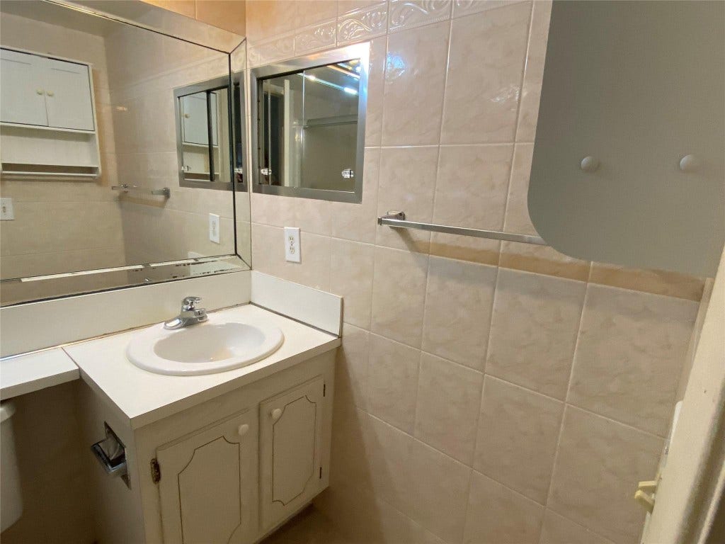 2025 Berkshire B, #2025, Deerfield Beach, FL 33442 2025 Berkshire B, #2025, Deerfield Beach, FL 33442