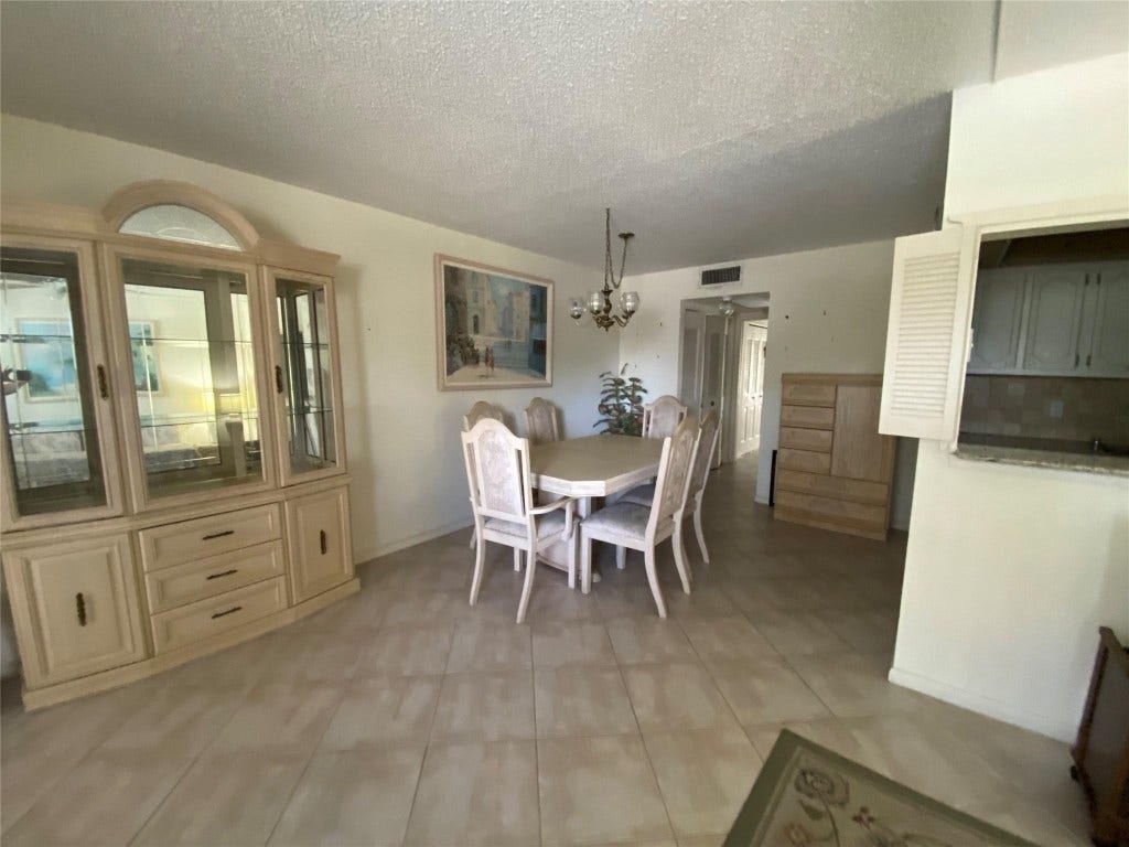 2025 Berkshire B, #2025, Deerfield Beach, FL 33442 2025 Berkshire B, #2025, Deerfield Beach, FL 33442