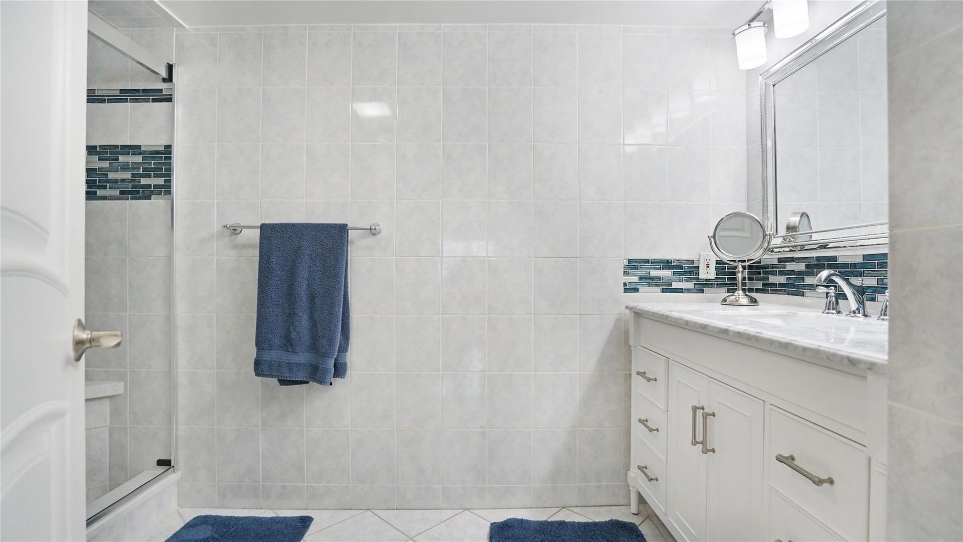The renovated second bathroom.