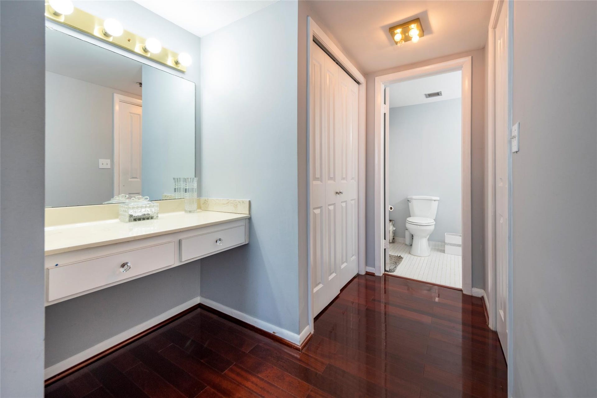 Master Bedroom to bath - Closet both sides