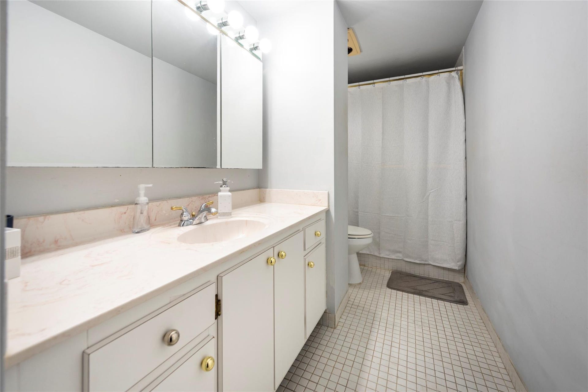2nd Bathroom - shower only