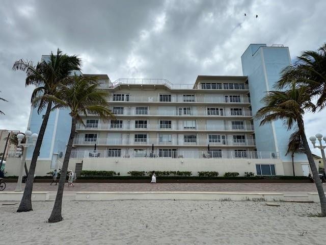 Property photo for 300 Oregon Street, #401, Hollywood, FL