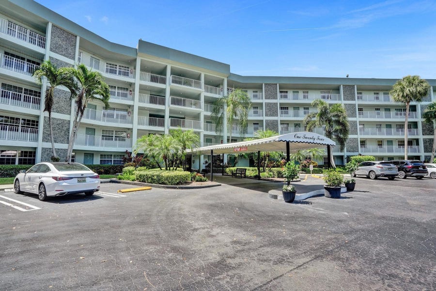 Property photo for 806 Cypress Grove Lane, #412, Pompano Beach, FL