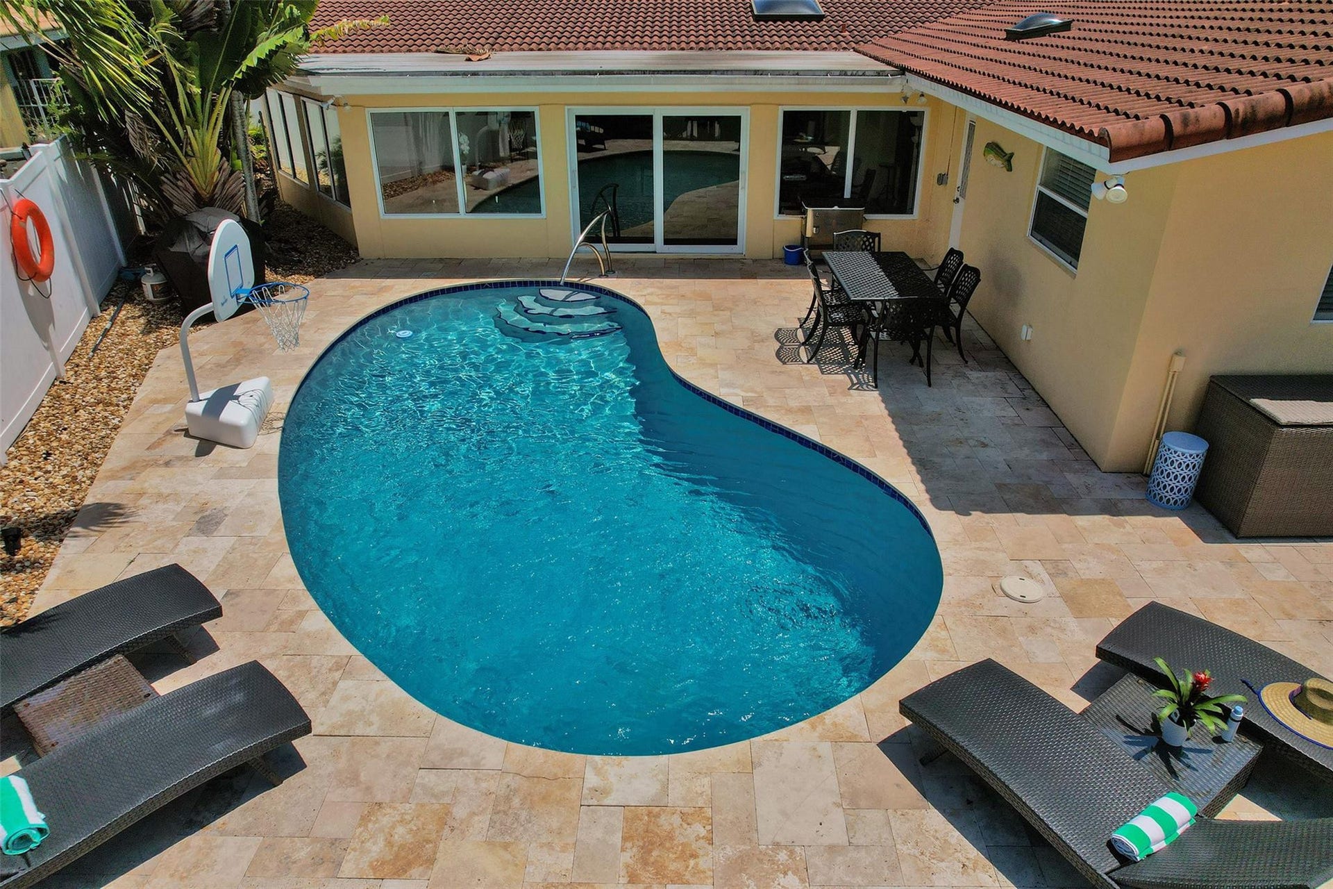 2051 Coral Reef Drive, Lauderdale-By-The-Sea, Lauderdale By The Sea, FL 33062