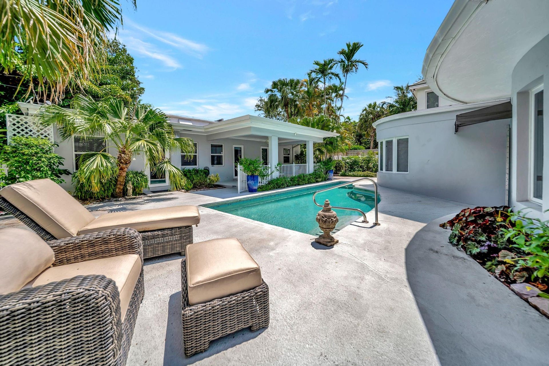 1109 SE 11th Court, Fort Lauderdale, FL 33316 Photo 1