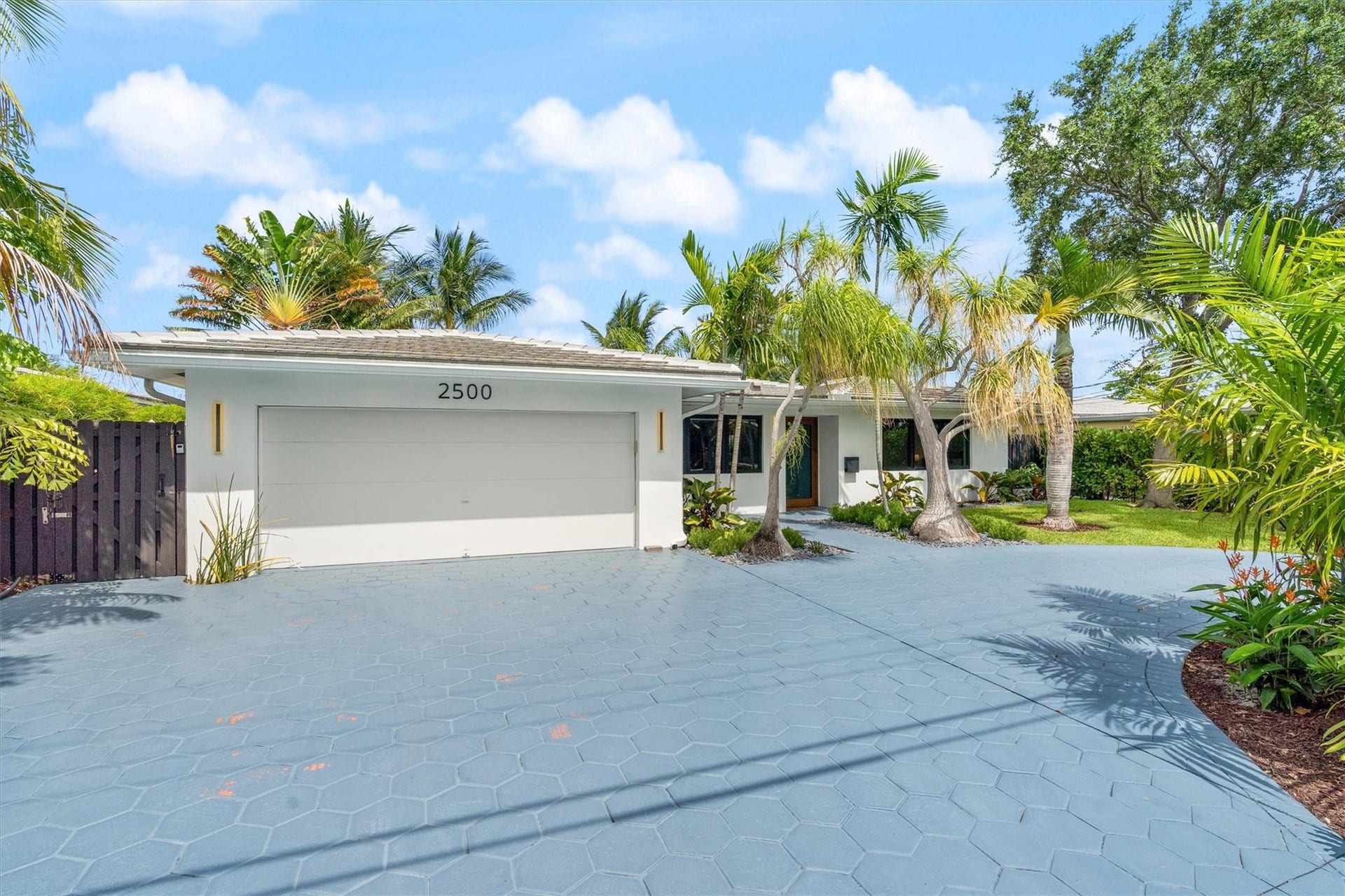 2500 NE 17th Terrace, Wilton Manors, FL 33305 Photo 17