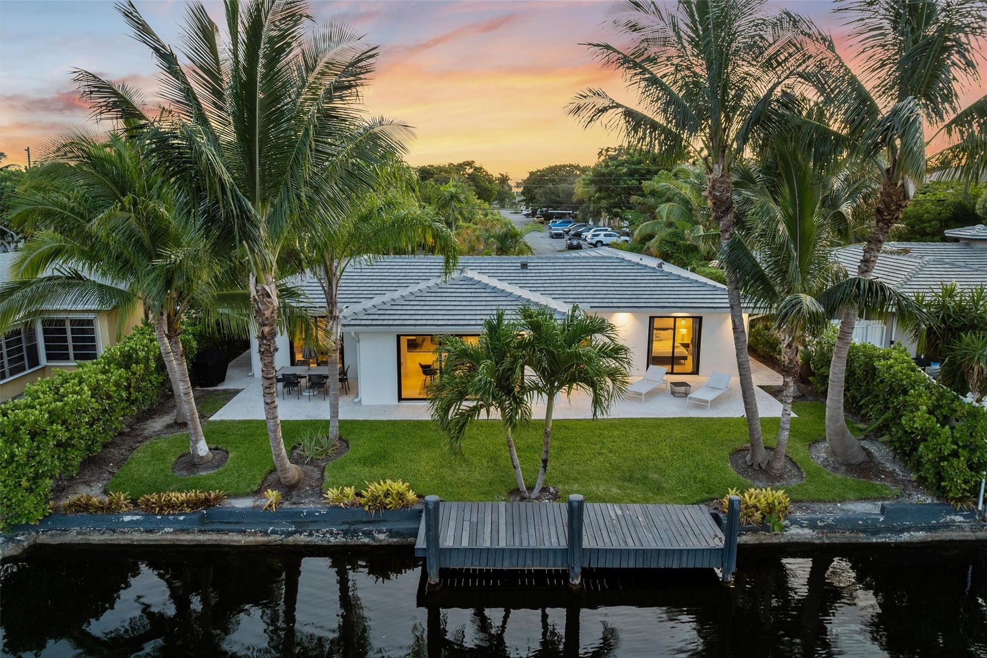 2500 NE 17th Terrace, Wilton Manors, FL 33305 Photo 14