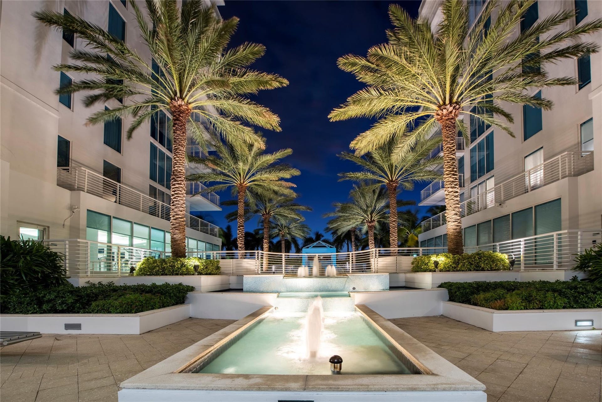 2821 N Ocean Boulevard, #701S, Fort Lauderdale, FL 33308 Gorgeous day and night