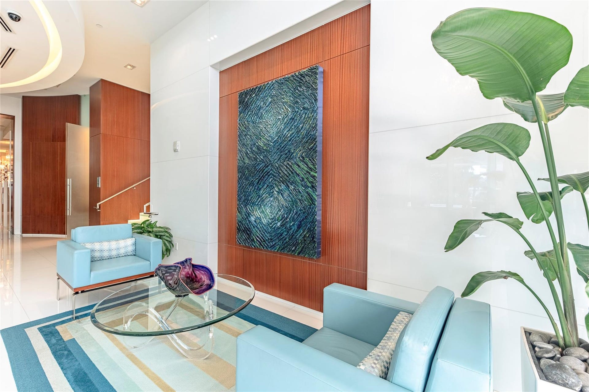 2821 N Ocean Boulevard, #701S, Fort Lauderdale, FL 33308 South lobby