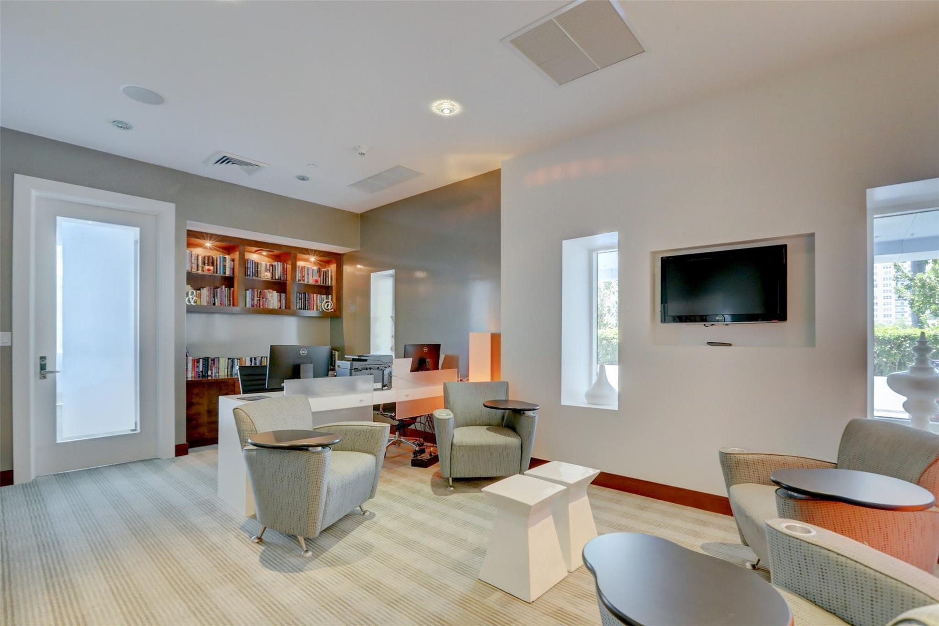 2821 N Ocean Boulevard, #701S, Fort Lauderdale, FL 33308 Business center with conference room