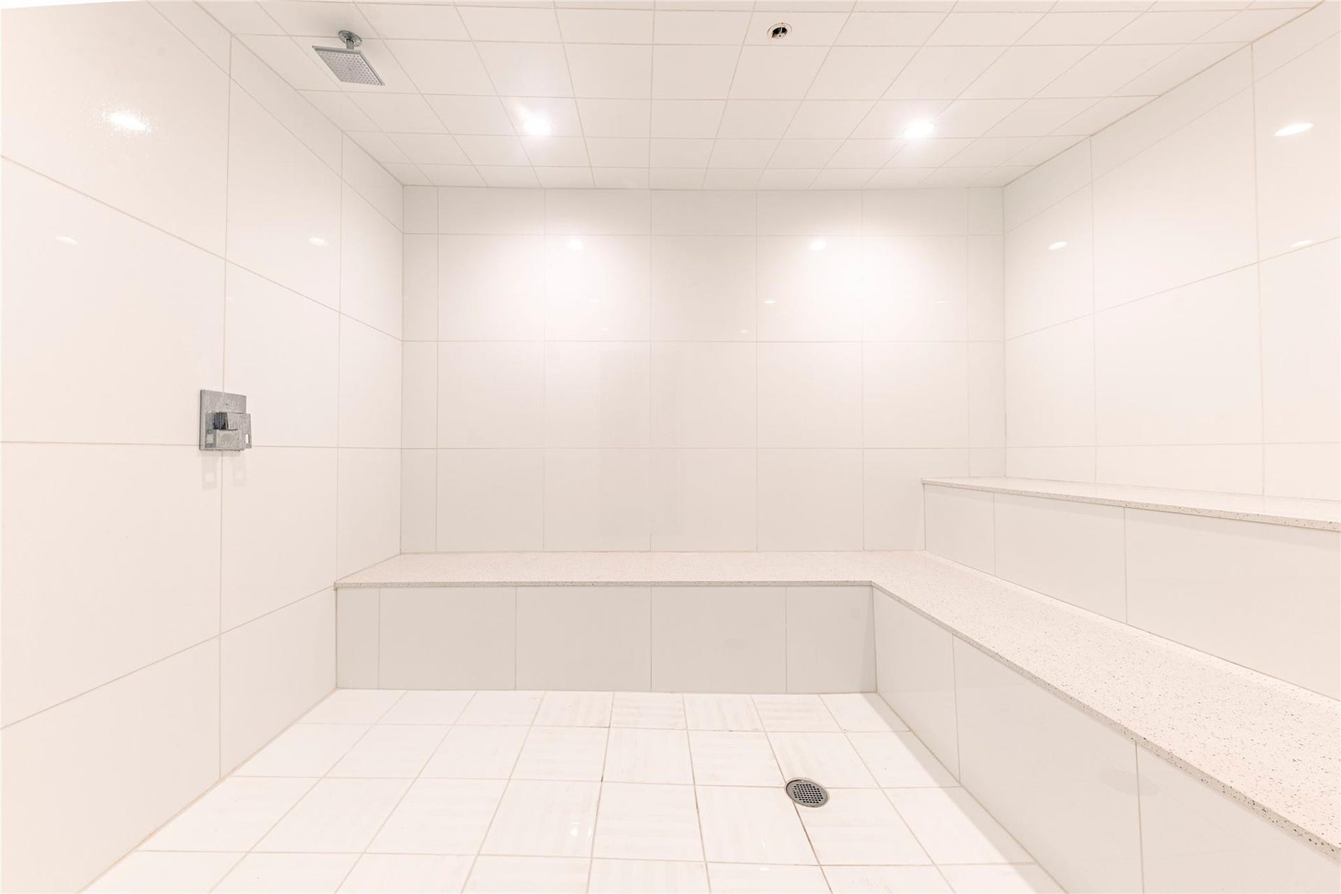 2821 N Ocean Boulevard, #701S, Fort Lauderdale, FL 33308 steam room and saunas