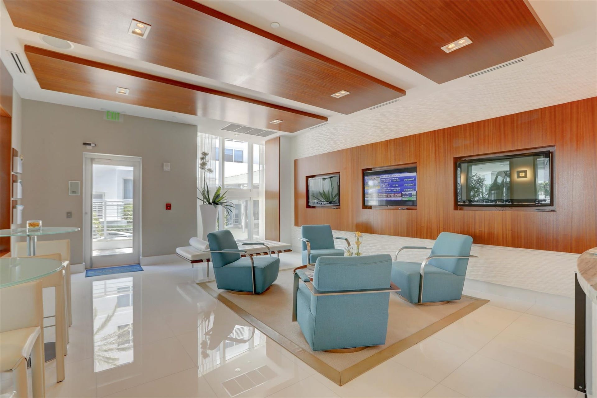 2821 N Ocean Boulevard, #701S, Fort Lauderdale, FL 33308 beautiful common areas