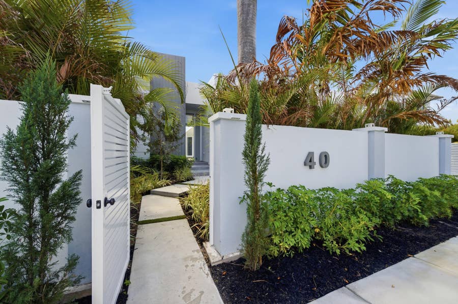 Property photo for 40 NE 16th Place, Fort Lauderdale, FL