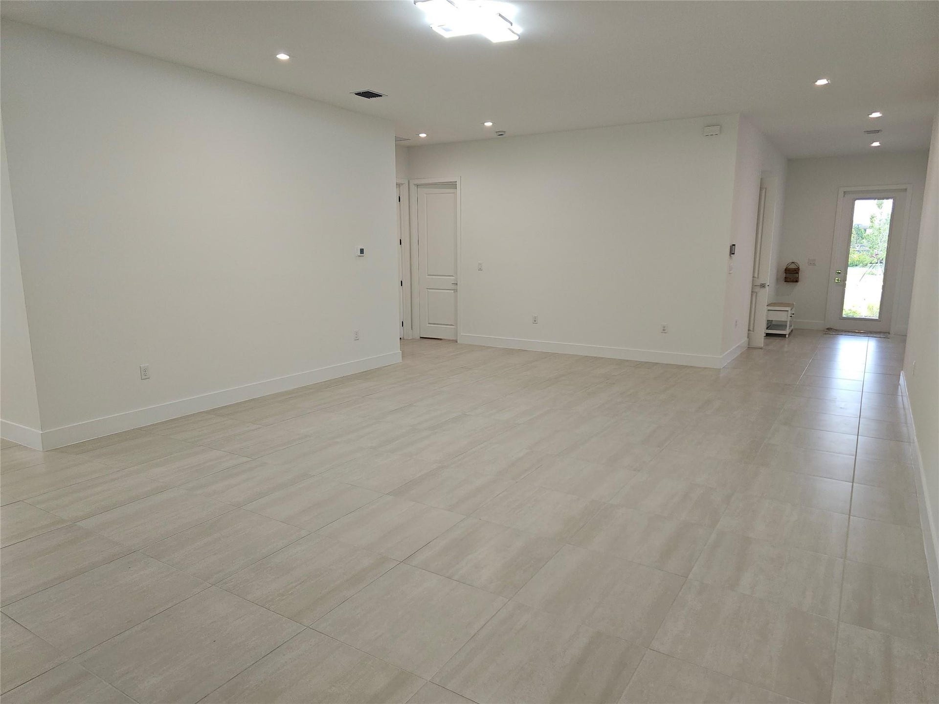 10396 SW 57th Court, Cooper City, Cooper City, FL 33328 Great room view from Primary entrnac 3