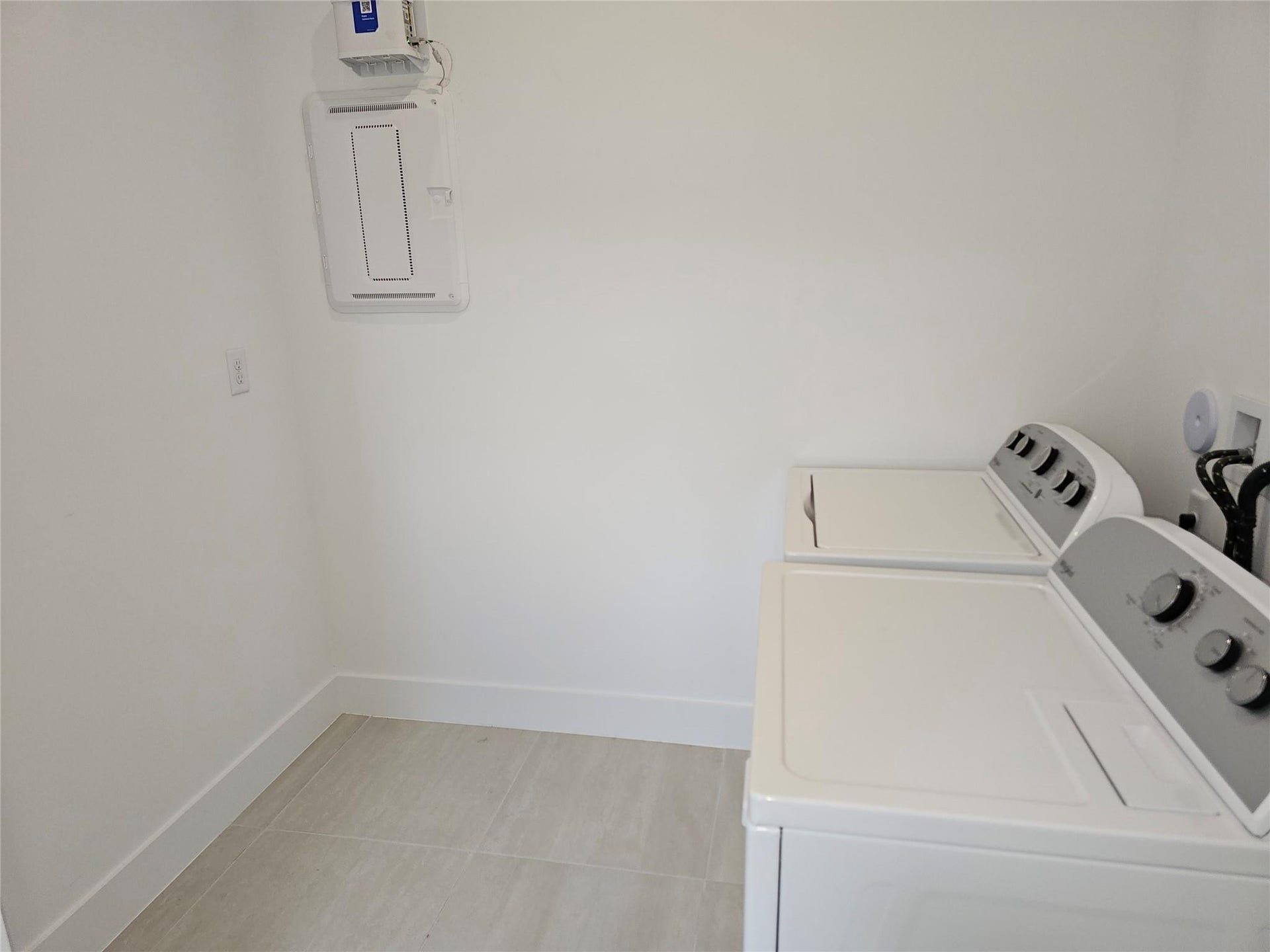10396 SW 57th Court, Cooper City, Cooper City, FL 33328 Laundry room pic 2