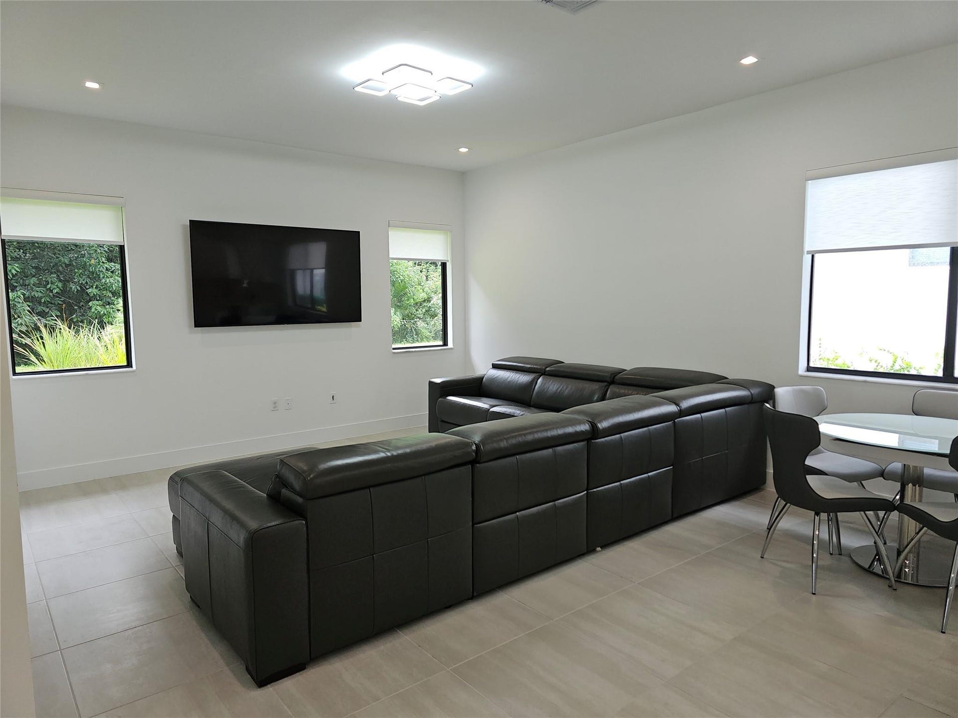 10396 SW 57th Court, Cooper City, Cooper City, FL 33328 TV room by kitchen