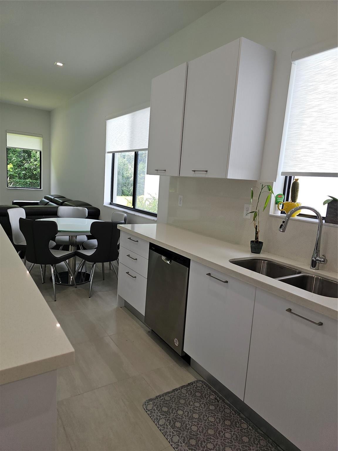 10396 SW 57th Court, Cooper City, Cooper City, FL 33328 Kitchen pic 2
