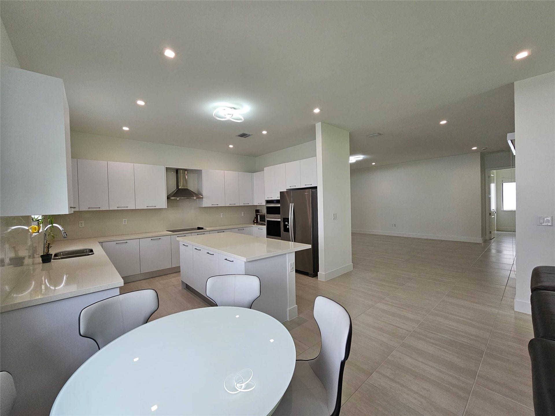 10396 SW 57th Court, Cooper City, Cooper City, FL 33328 Kitchen next to tv and great room