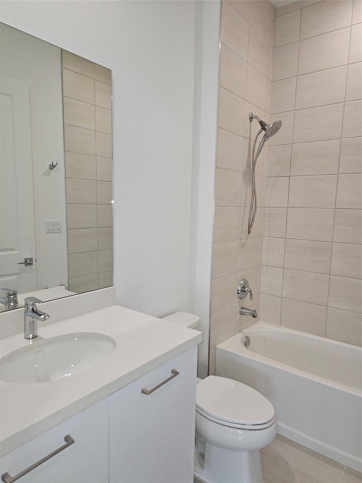 10396 SW 57th Court, Cooper City, Cooper City, FL 33328 Bath 3 pic w tub