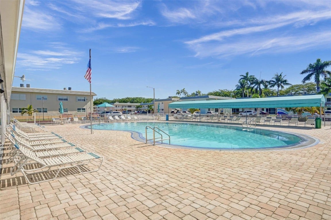 1300 N 12th Court, #4b, Hollywood, FL 33019 1300 N 12th Court, #4b, Hollywood, FL 33019