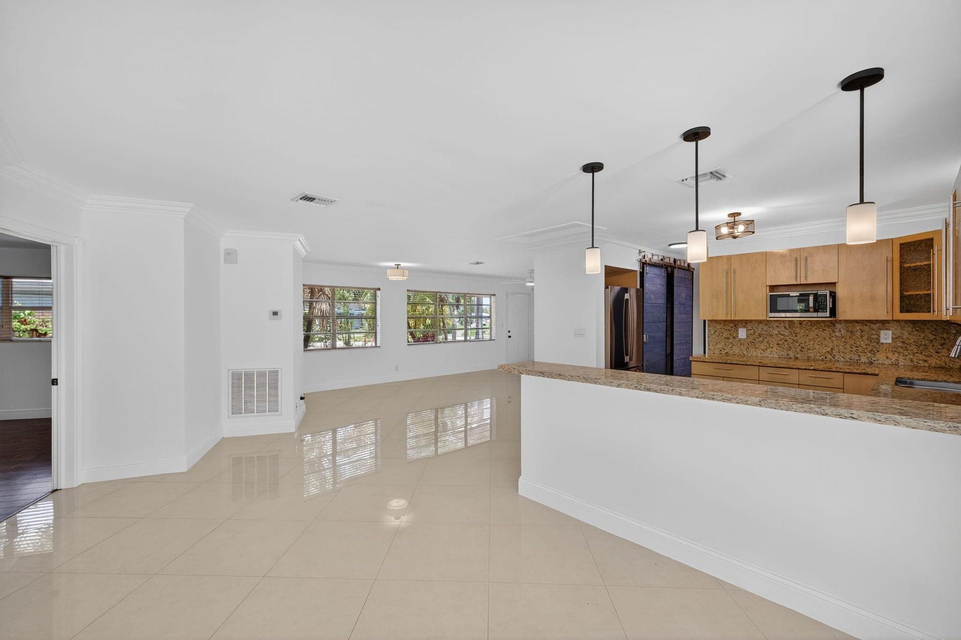 Kitchen/Dining Area