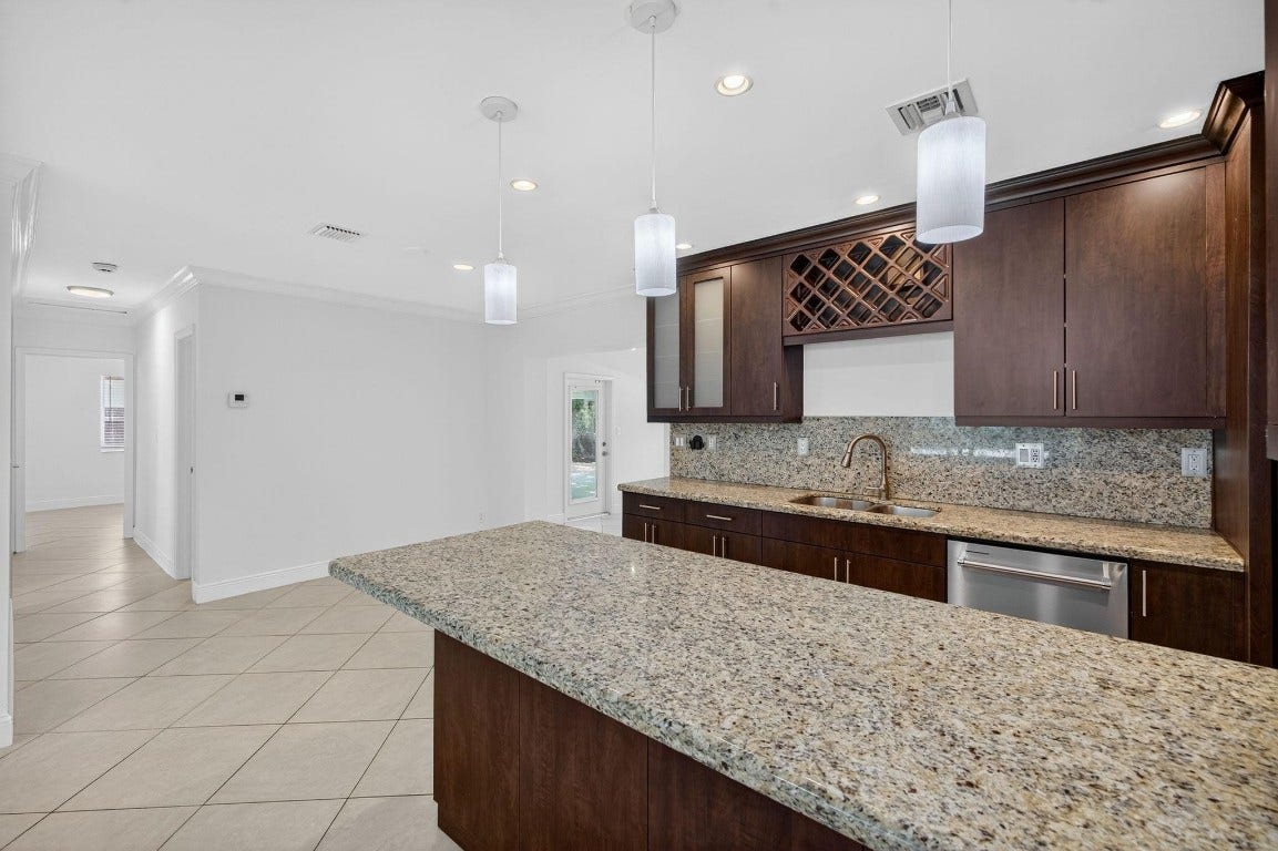316 NW 24th Street, Wilton Manors, FL 33311
