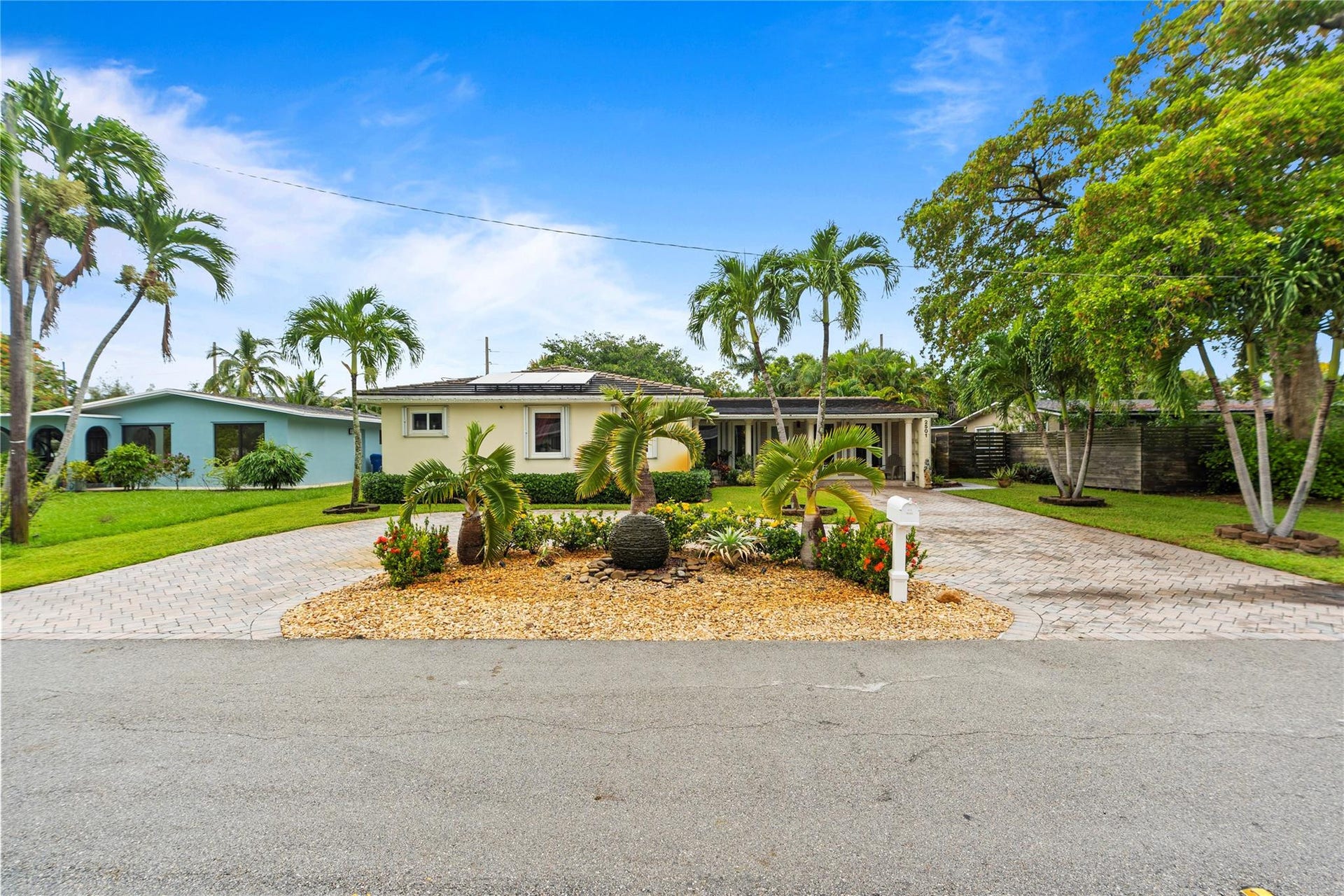 2501 NW 8th Avenue, Wilton Manors, FL 33311 Photo 6