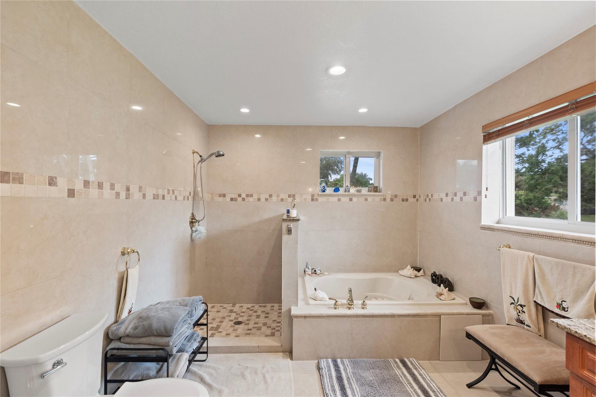 2501 NW 8th Avenue, Wilton Manors, FL 33311 Photo 28