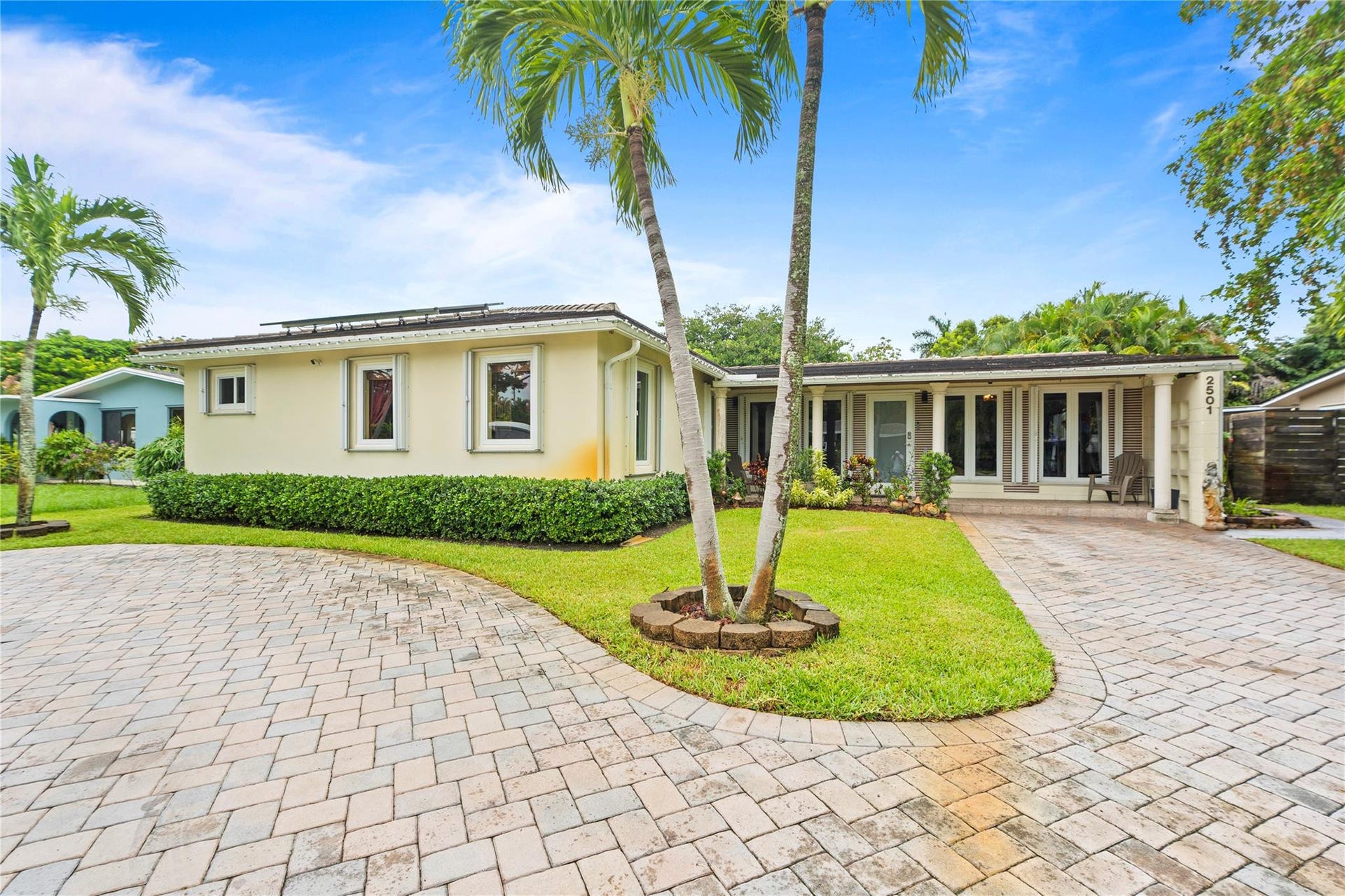 2501 NW 8th Avenue, Wilton Manors, FL 33311 Photo 4