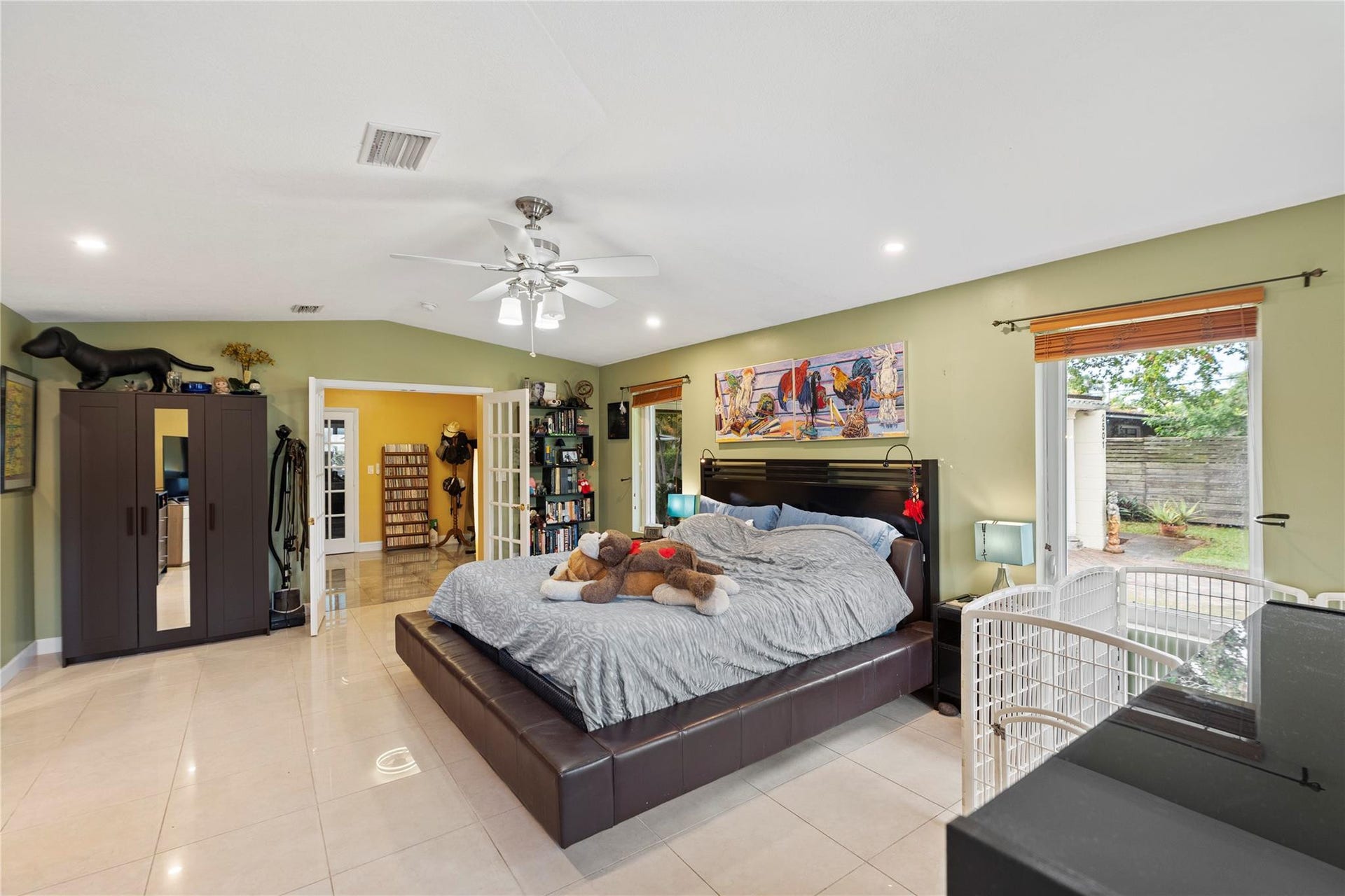 2501 NW 8th Avenue, Wilton Manors, FL 33311 Photo 22