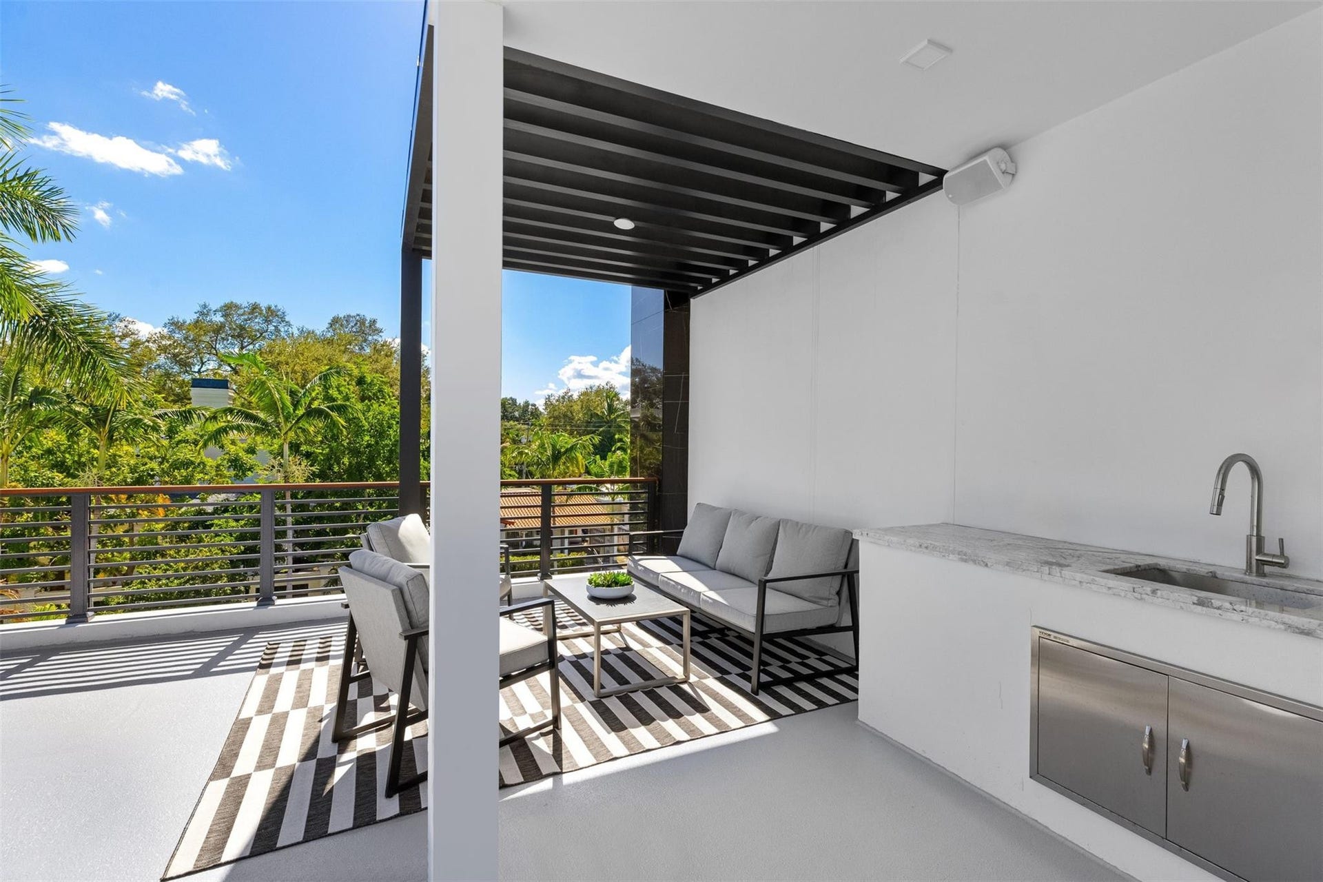 1621 E Broward Boulevard, Fort Lauderdale, FL 33301 1621 E Broward Boulevard, Fort Lauderdale, FL 33301