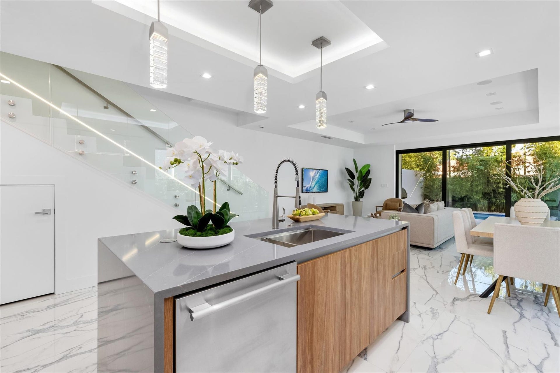 1621 E Broward Boulevard, Fort Lauderdale, FL 33301 1621 E Broward Boulevard, Fort Lauderdale, FL 33301