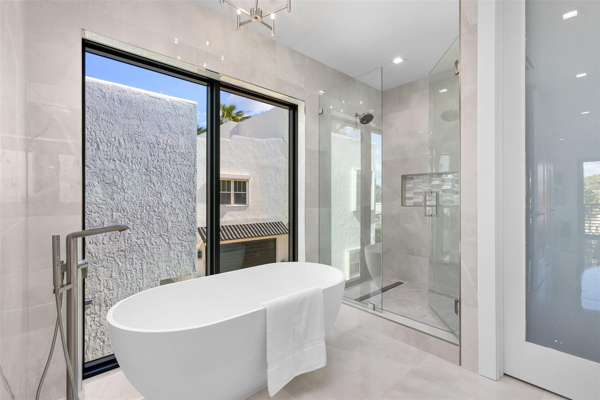 1621 E Broward Boulevard, Fort Lauderdale, FL 33301 1621 E Broward Boulevard, Fort Lauderdale, FL 33301