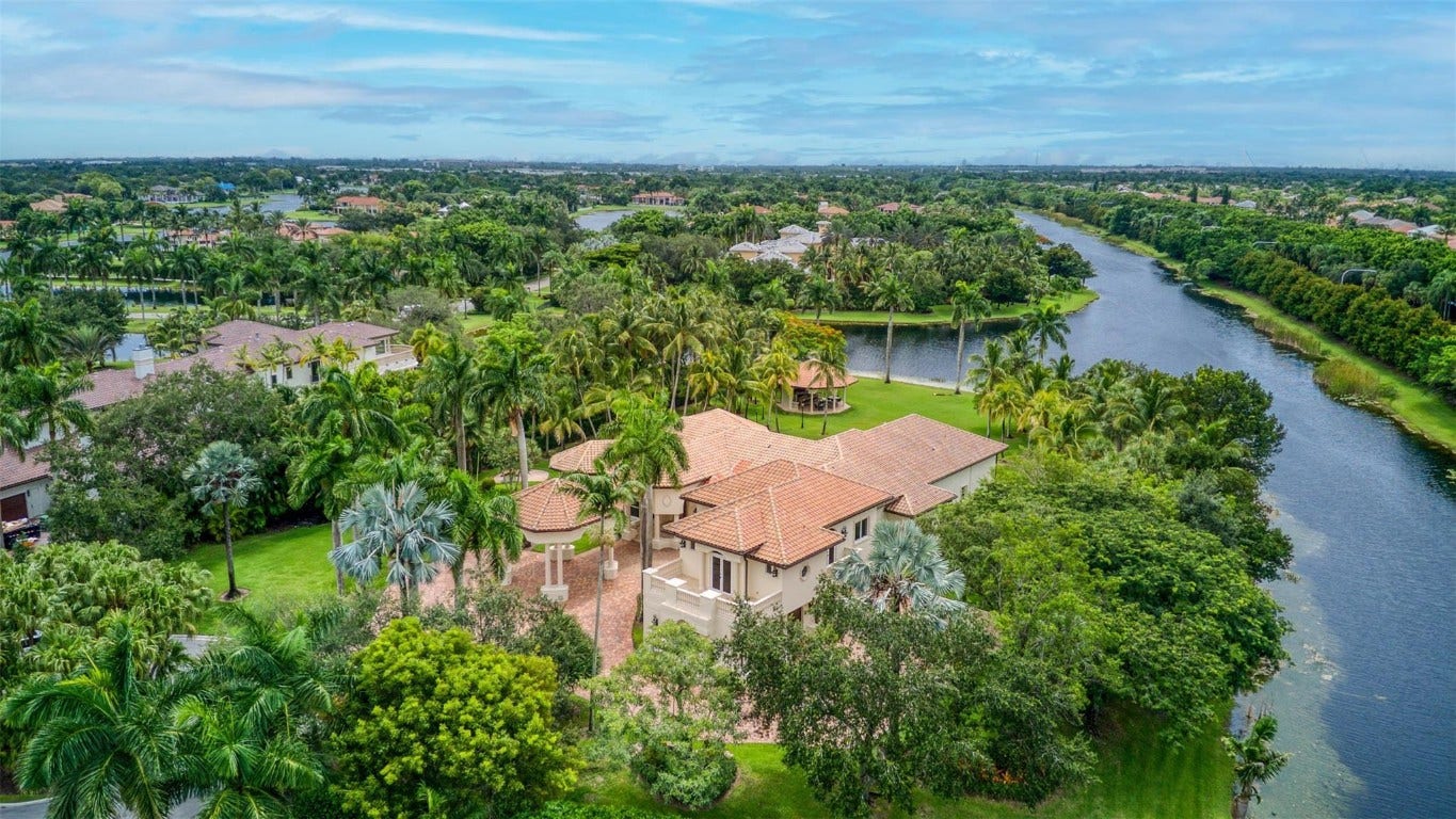 3440 Stallion Lane, Weston, FL 33331