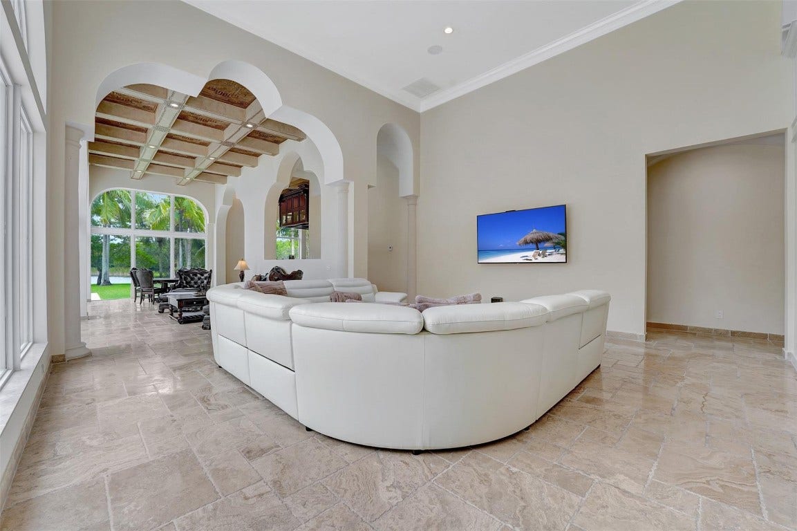 3440 Stallion Lane, Weston, FL 33331