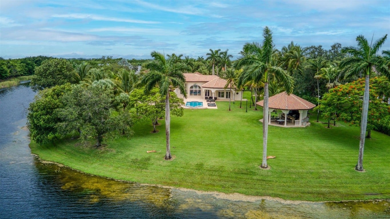 3440 Stallion Lane, Weston, FL 33331