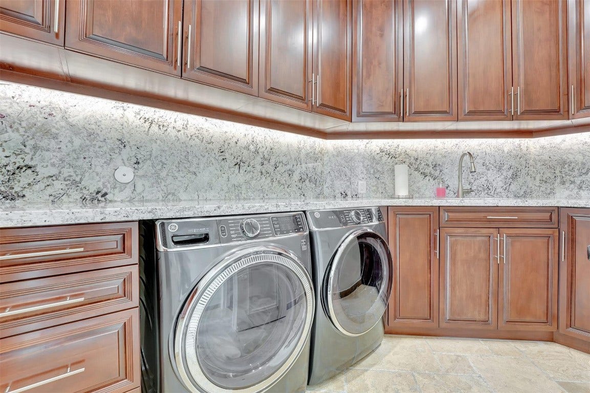 3440 Stallion Lane, Weston, FL 33331