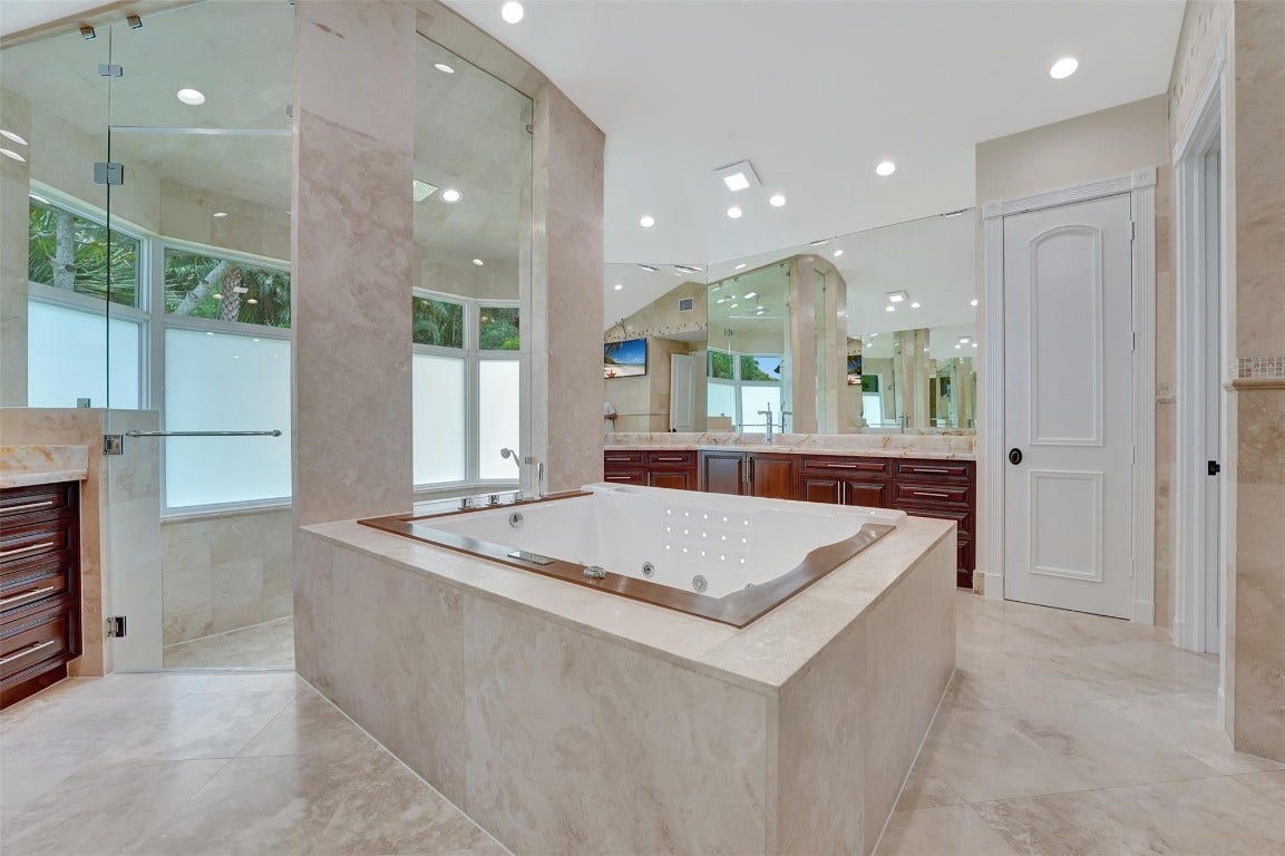 3440 Stallion Lane, Weston, FL 33331