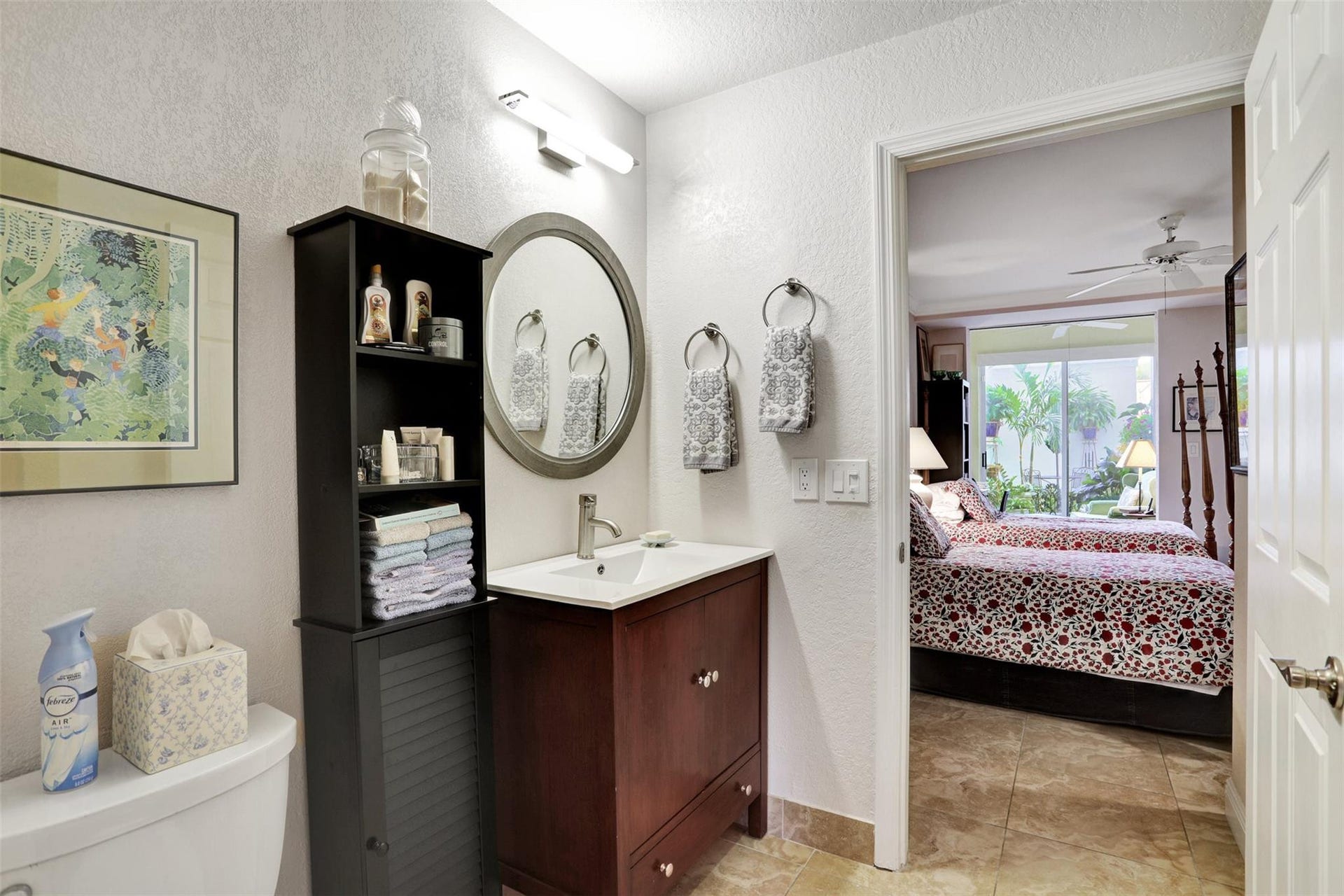 4112 W Palm Aire Drive, #121B, Pompano Beach, FL 33069 Bath between second and third bedrooms