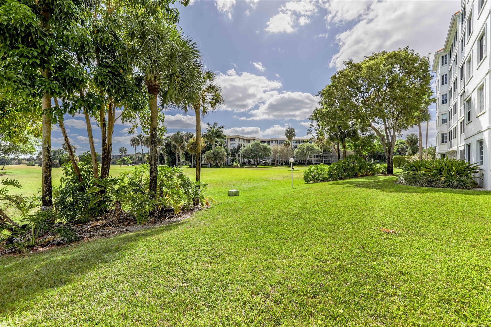 4112 W Palm Aire Drive, #121B, Pompano Beach, FL 33069 Photo 50