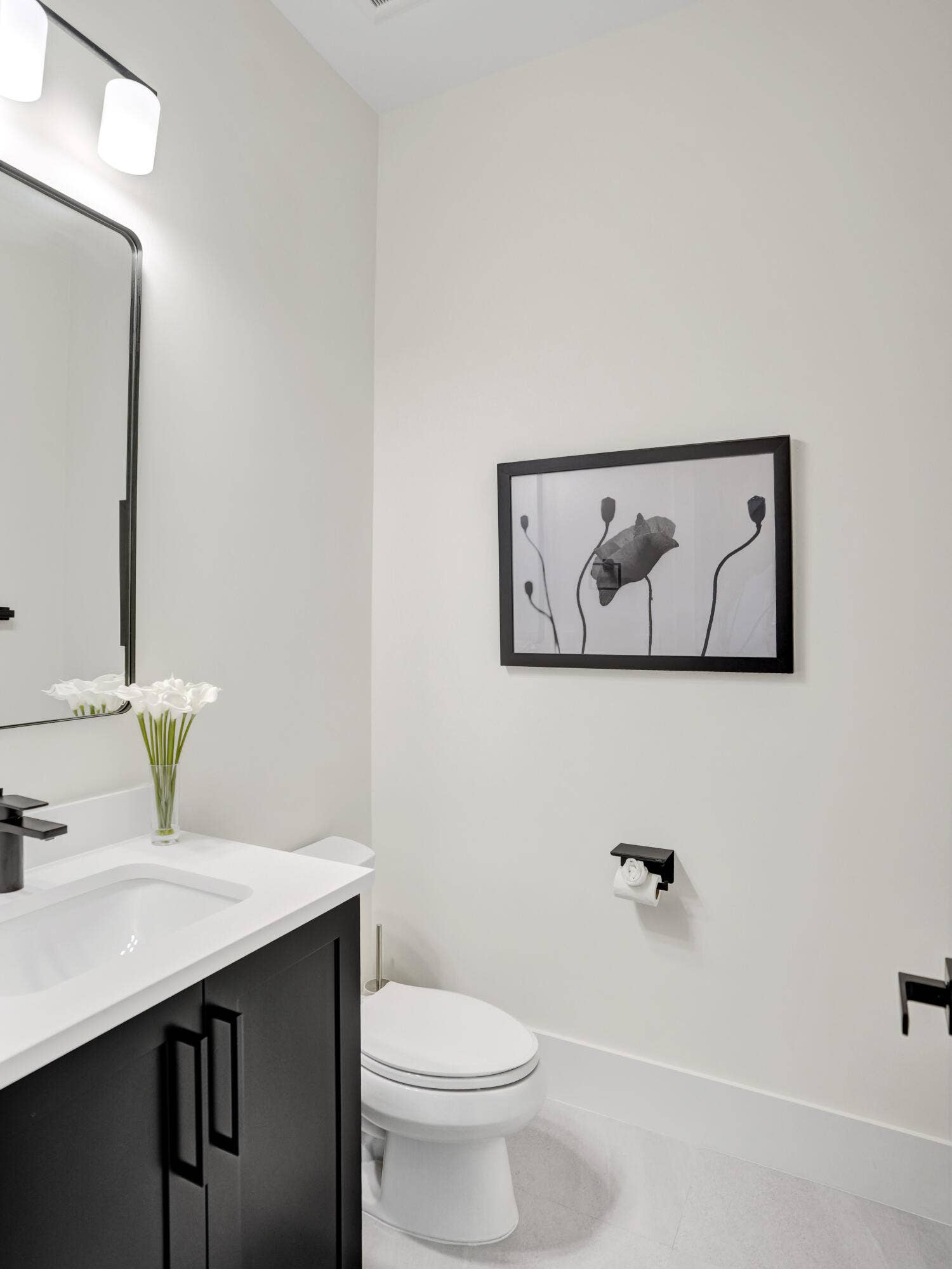 1523 NE 17th Way, Fort Lauderdale, FL 33304 Cabana bath
