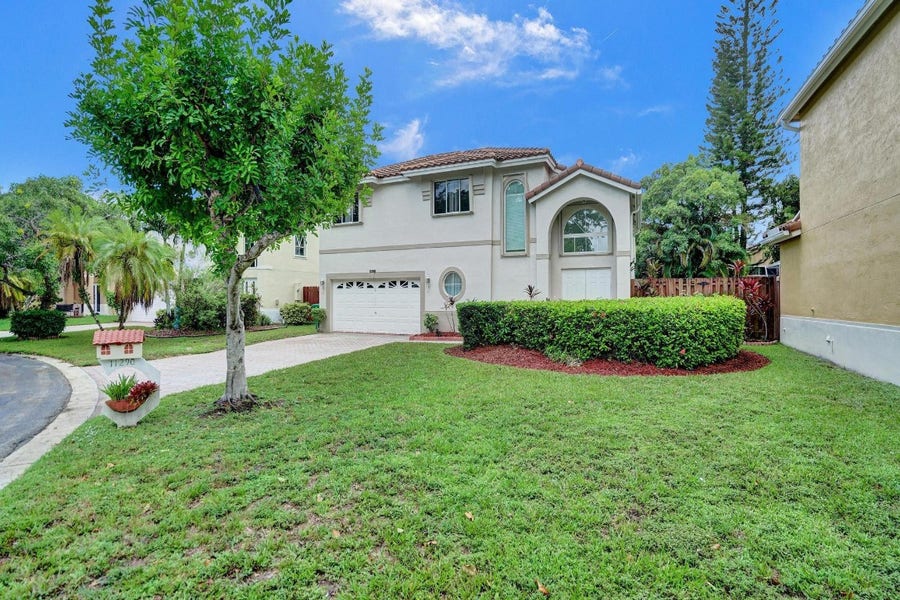 Property photo for 11290 Renaissance Road, Cooper City, FL