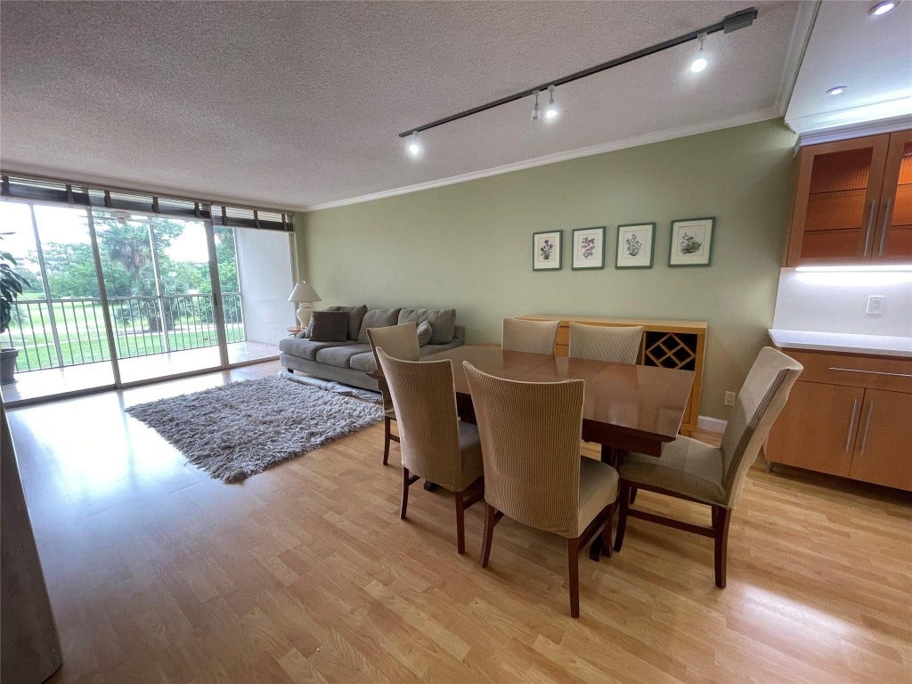 3051 S Palm Aire Drive, #204, Pompano Beach, FL 33069
