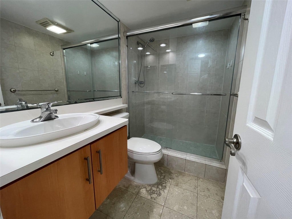 3051 S Palm Aire Drive, #204, Pompano Beach, FL 33069