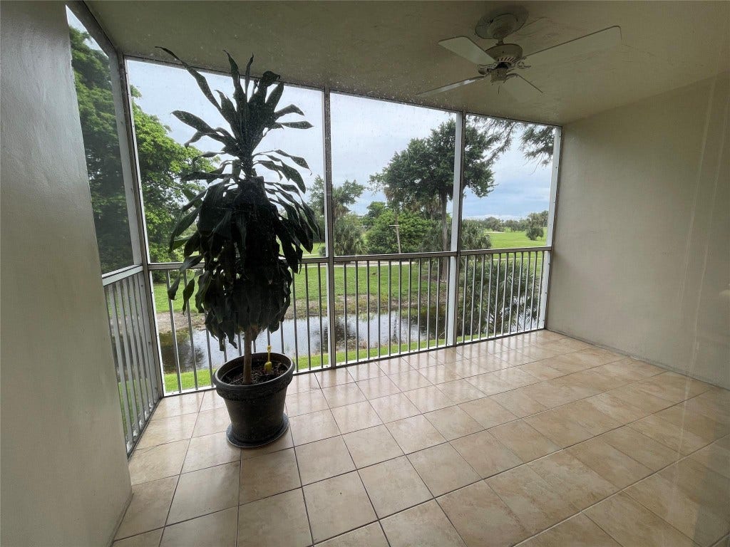 3051 S Palm Aire Drive, #204, Pompano Beach, FL 33069